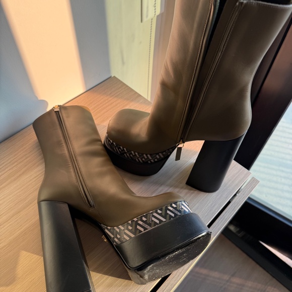 Versace platform boot - Picture 6 of 6